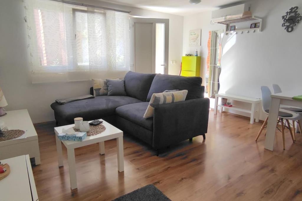 Modern Apartment In Poreč Exterior foto